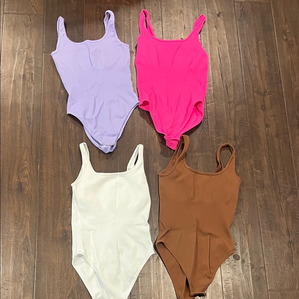 OQO BUNDLE Women's 4 Piece Bodysuits Ribbed Sleeveless Square Neck Tank Tops (S) - Picture 3 of 14